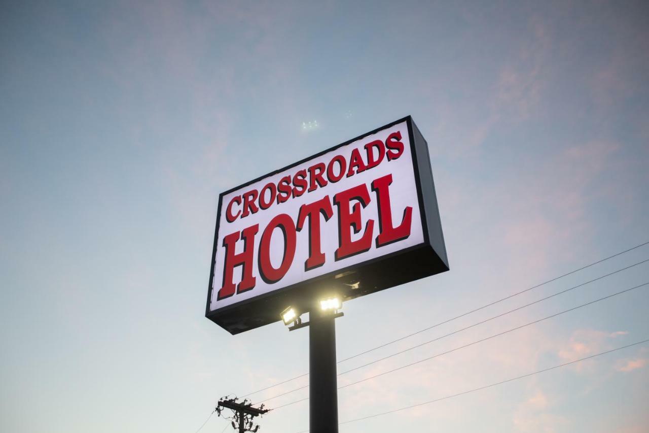 The Crossroads Hotel And Suites Irving Exterior photo